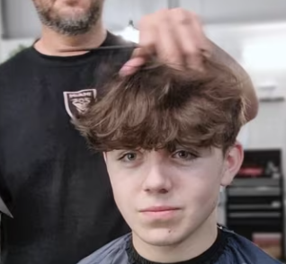 BK BARBER - POINT CUTTING AND REFINING A FADE